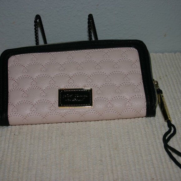 Betsey Johnson New York Pink & Black Wristlet Wallet B-133 - Picture 3 of 7